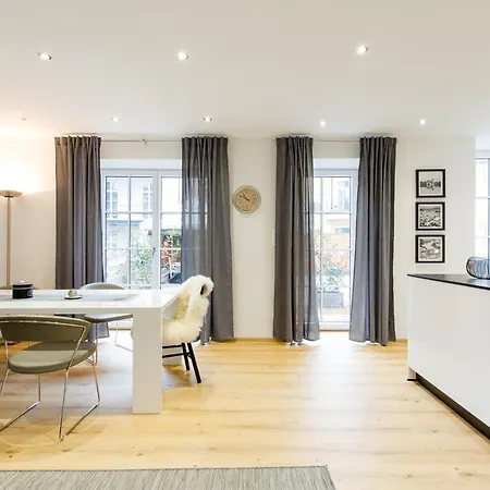 Mozart's Garden Villa