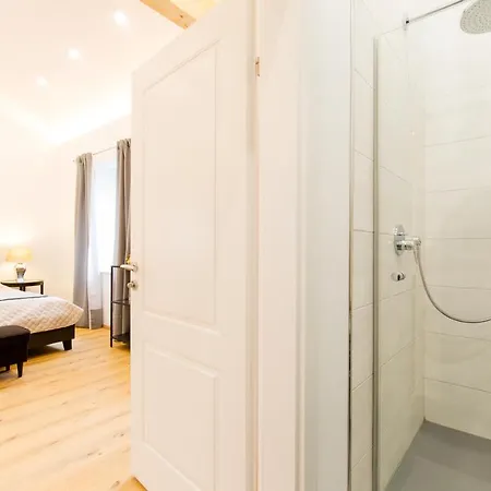 Mozart's Garden Villa *